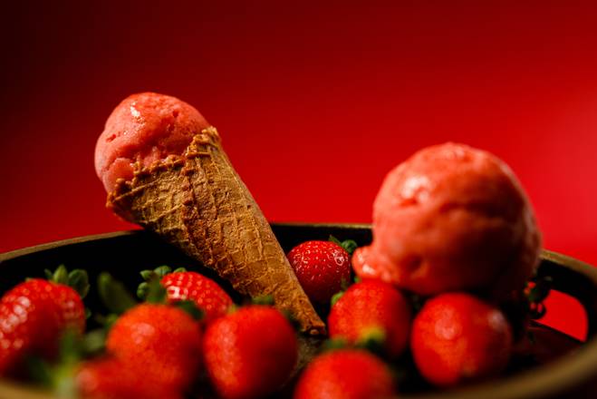 Strawberry Sorbet (No Added Sugar)